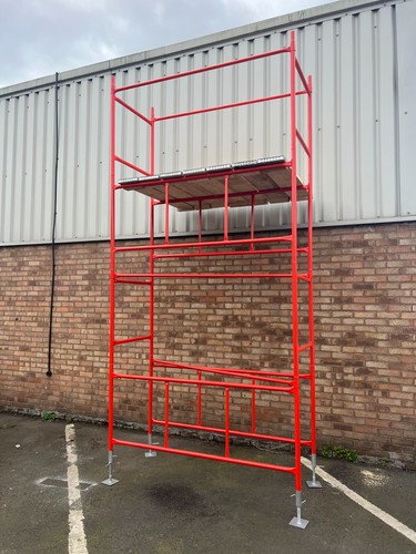 Scaffold towers 2 - scaffold, 2'6"